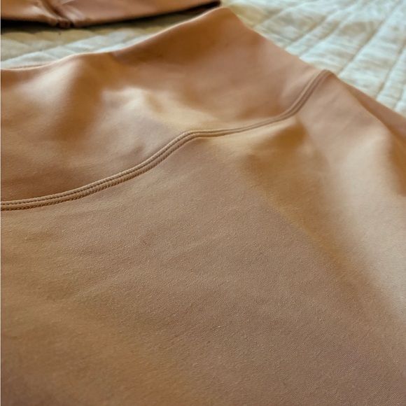 Girlfriend Collective eco active 2pc float set, sand/nude/tan/khaki, size small - Picture 5 of 5